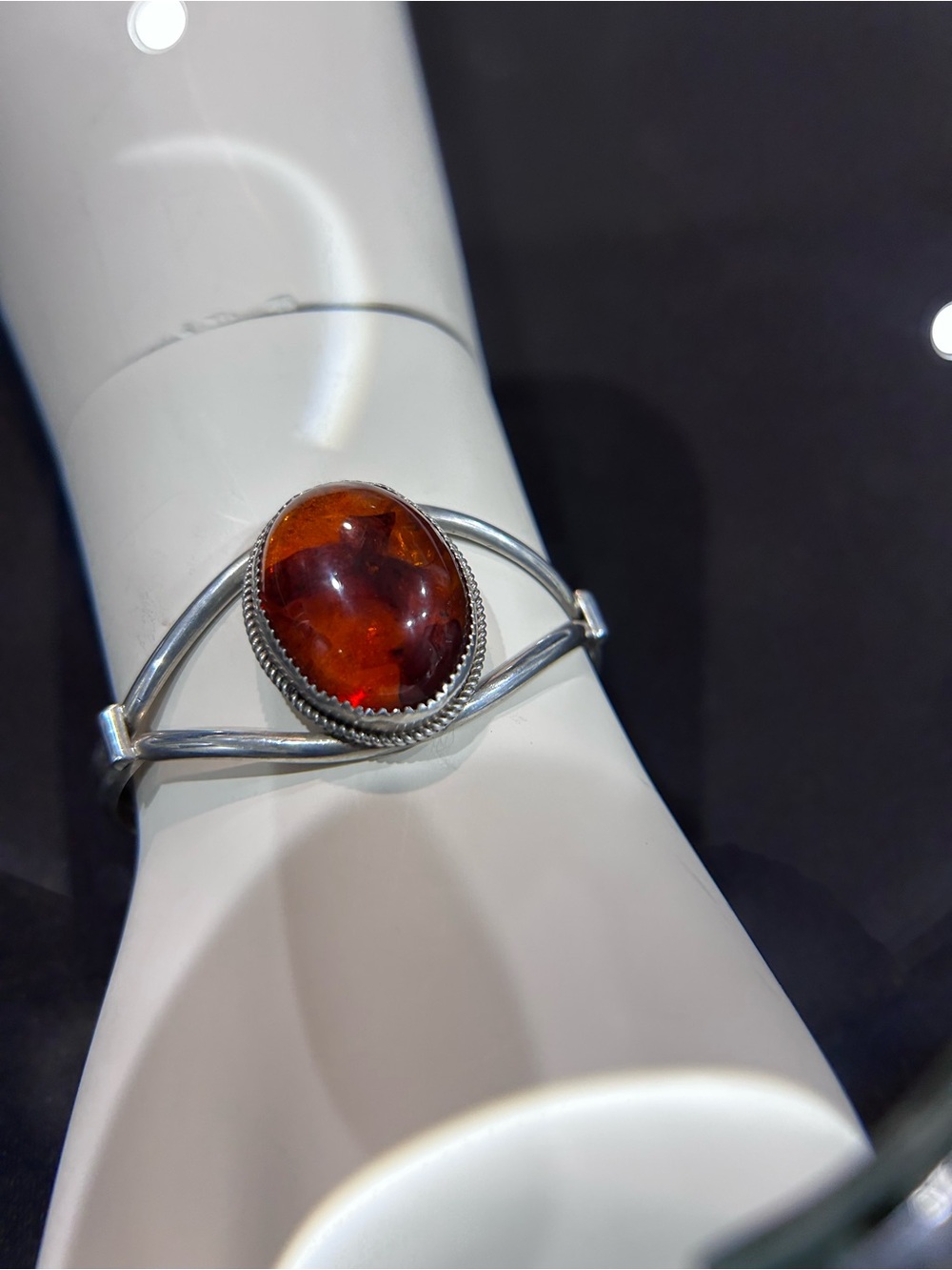 Beautiful vtg southwestern Sterling silver 925  Amber cuff bracelet